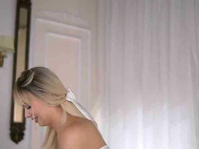 AdelineKing webcam