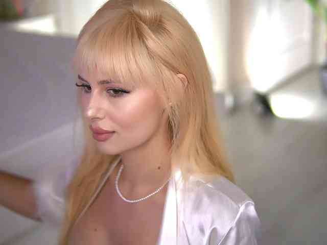 adult nude chat AdelineKing
