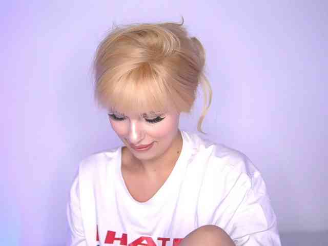 AdelineKing webcam