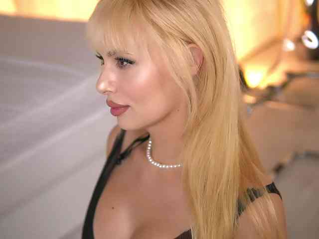 AdelineKing webcam