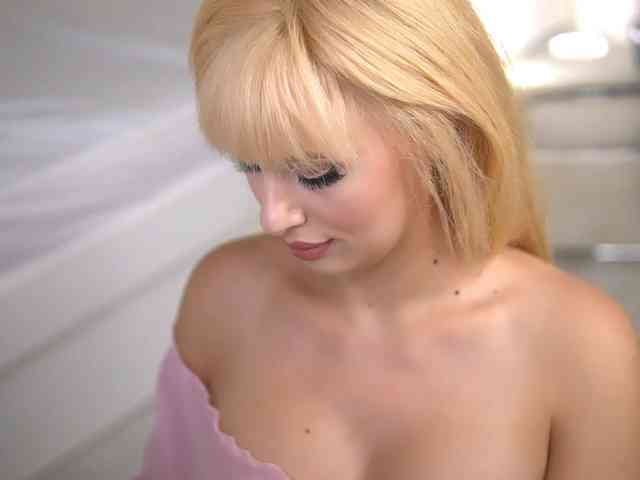 AdelineKing webcam