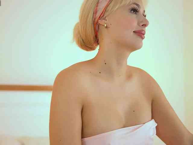 AdelineKing AdelineKing