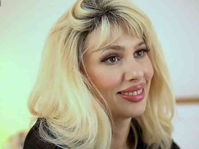 AdelineKing AdelineKing