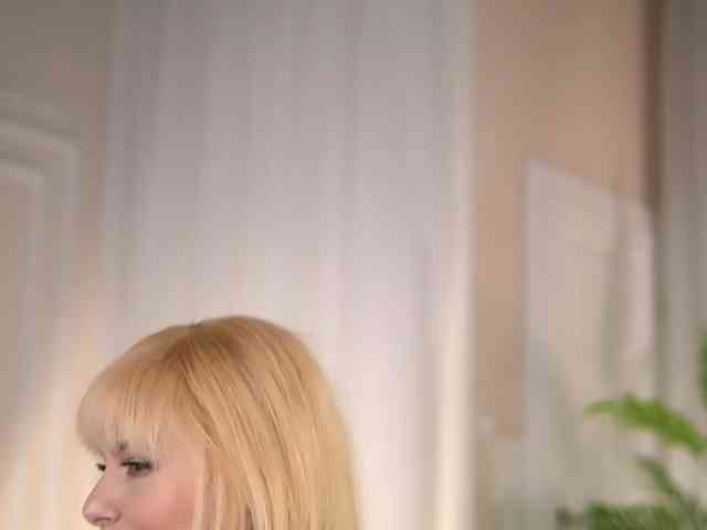 AdelineKing webcam