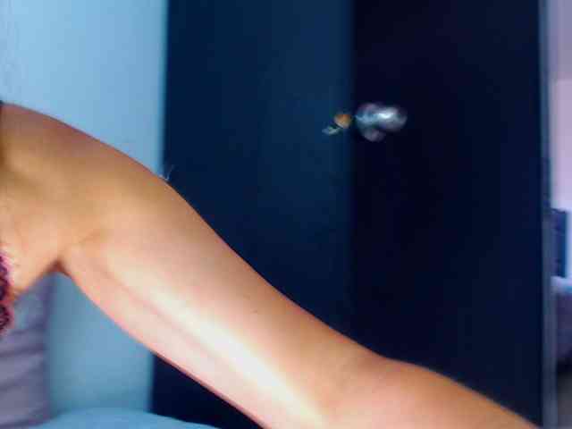 Sofiahotxxx webcam
