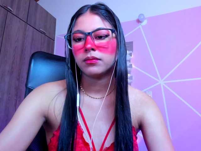 ALYSSON18 webcam