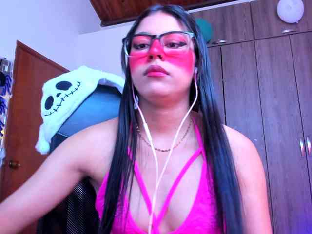 ALYSSON18 webcam