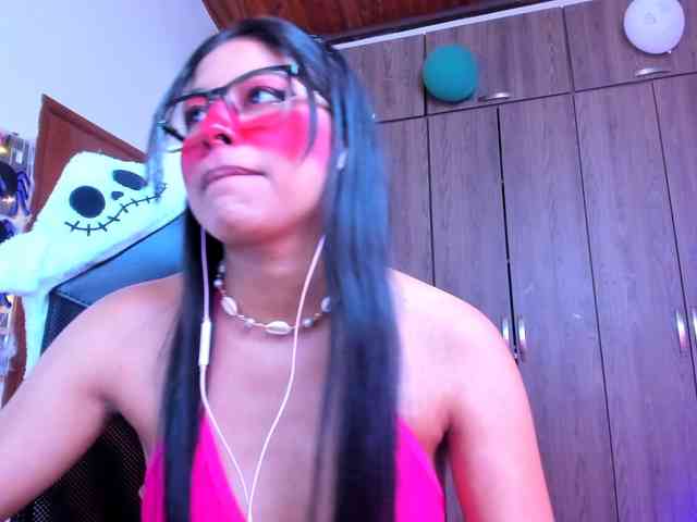 ALYSSON18 webcam