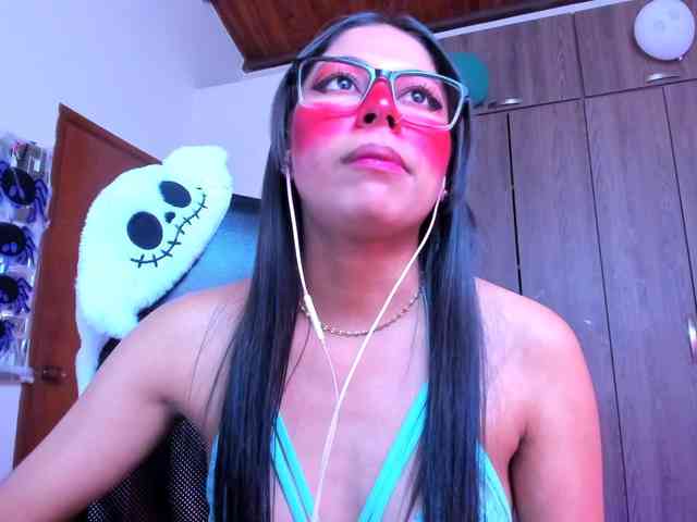 ALYSSON18 webcam