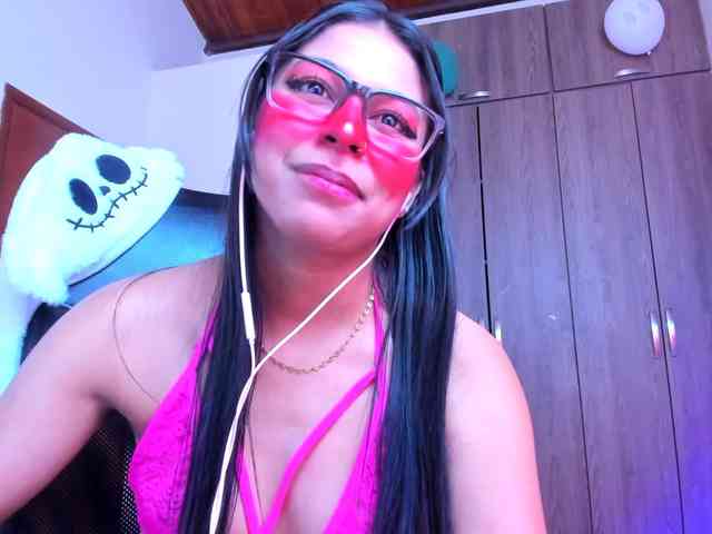 ALYSSON18 webcam