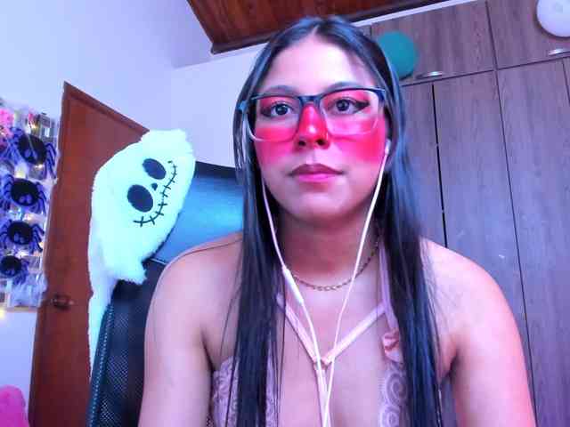 ALYSSON18 webcam