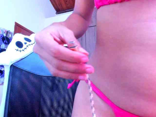 ALYSSON18 webcam