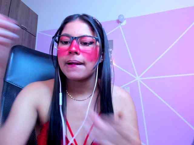 ALYSSON18 webcam