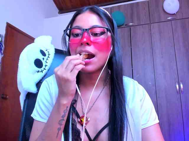 ALYSSON18 webcam