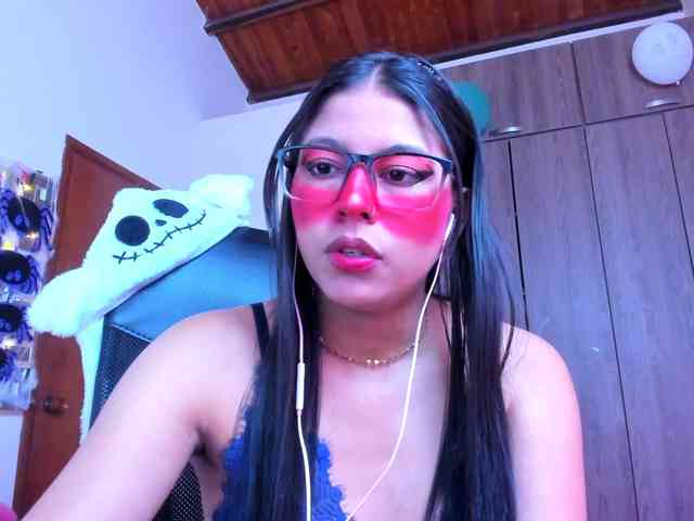 ALYSSON18 webcam