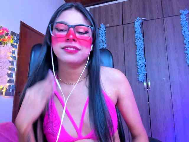 ALYSSON18 webcam