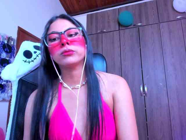 ALYSSON18 webcam