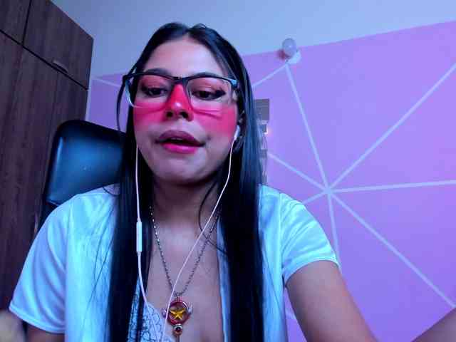 ALYSSON18 webcam