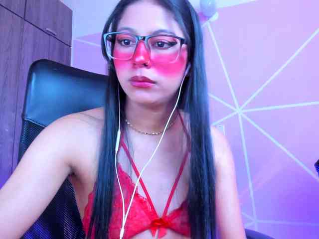 ALYSSON18 webcam
