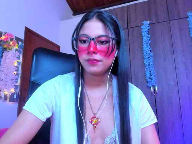 ALYSSON18 webcam