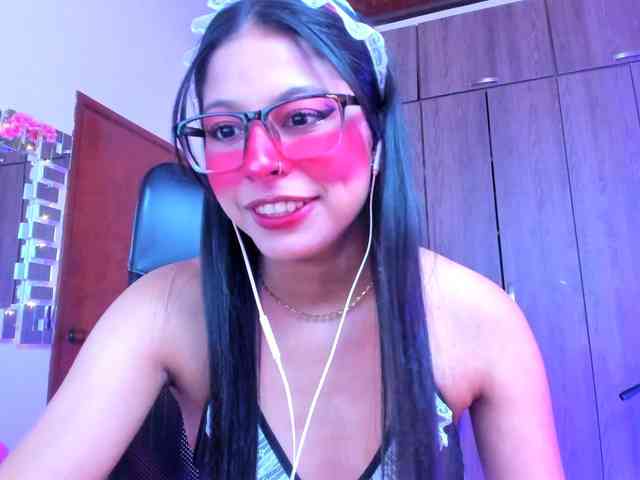 ALYSSON18 webcam