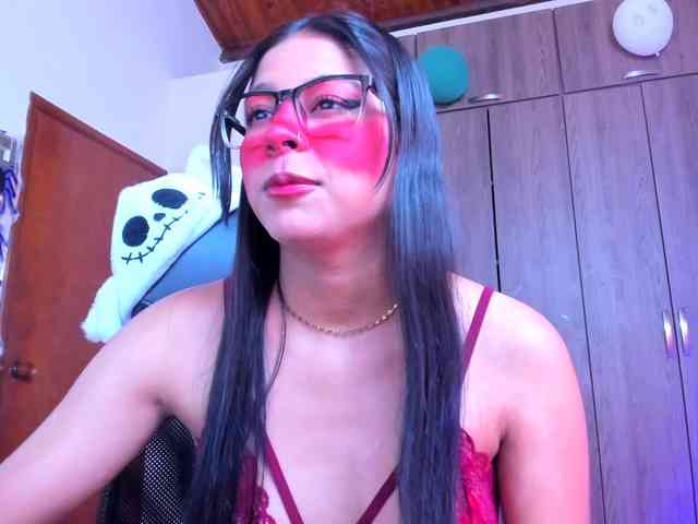 ALYSSON18 webcam