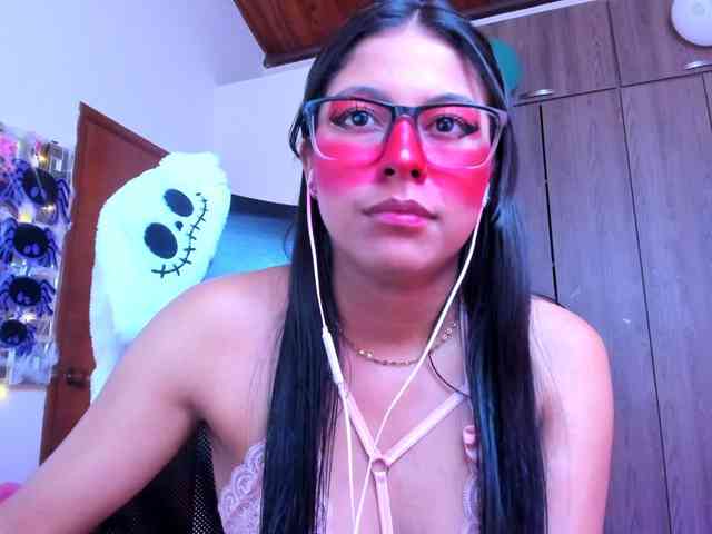 ALYSSON18 webcam