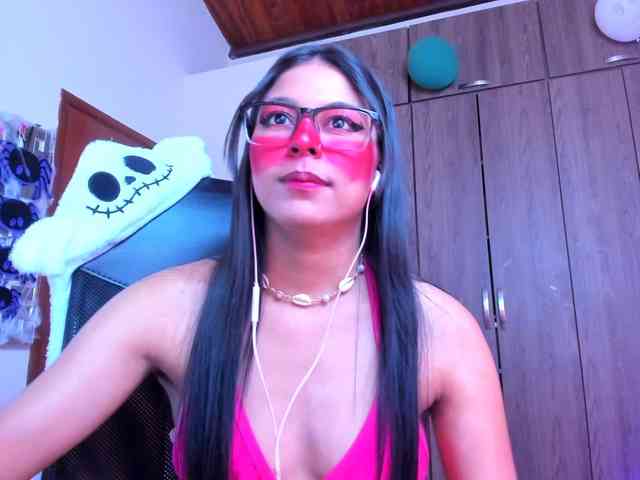 ALYSSON18 webcam