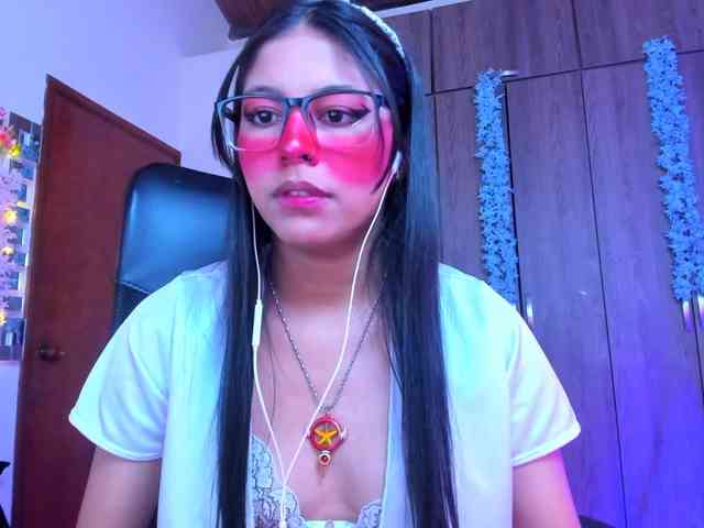 ALYSSON18 webcam