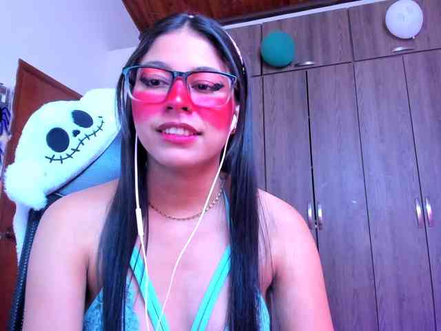 ALYSSON18 webcam