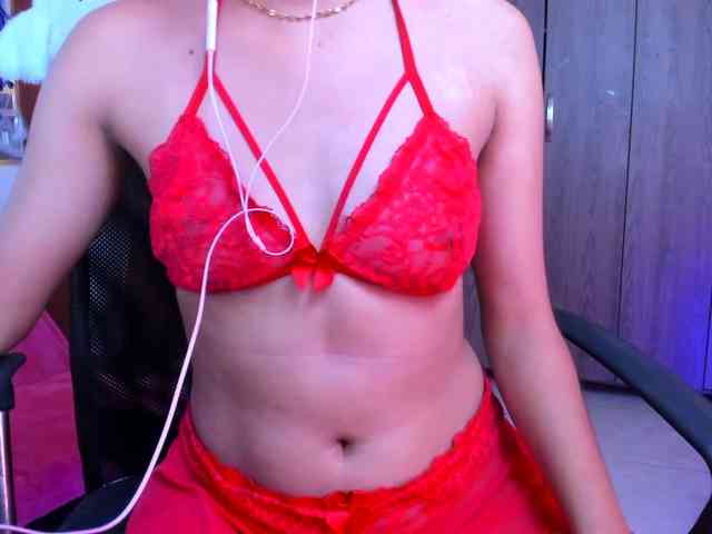 ALYSSON18 webcam