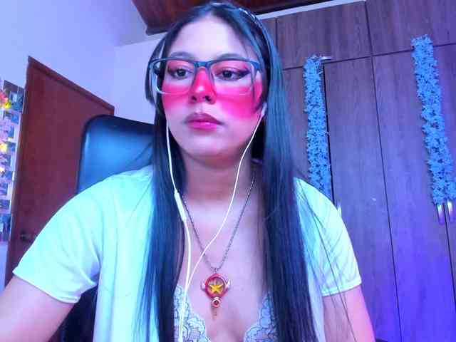 ALYSSON18 webcam