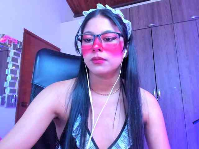 ALYSSON18 webcam