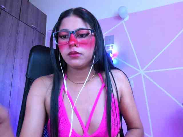 ALYSSON18 webcam