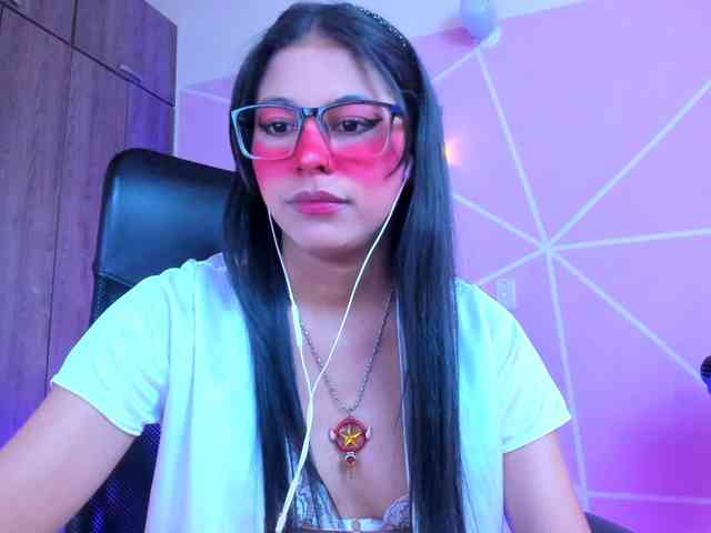 ALYSSON18 webcam