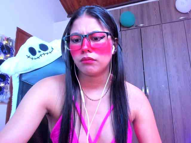 ALYSSON18 webcam