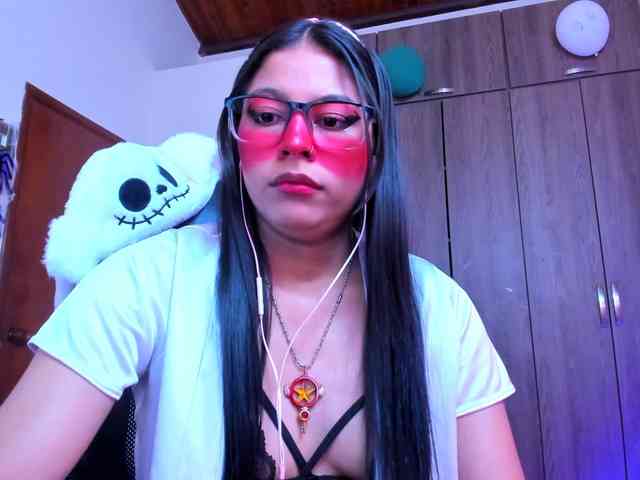 ALYSSON18 webcam