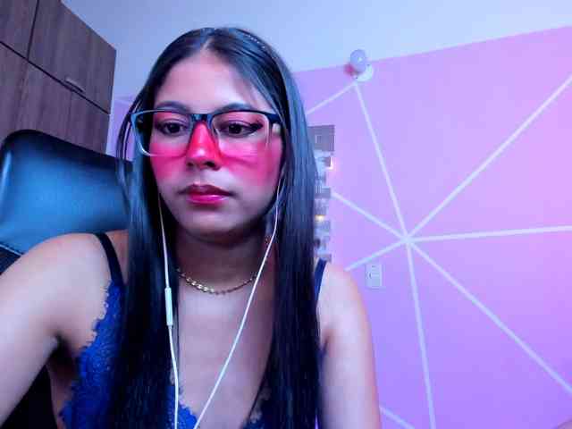 ALYSSON18 webcam