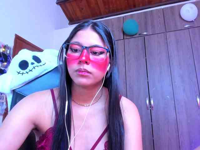 ALYSSON18 webcam