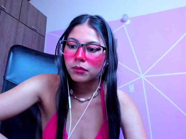 ALYSSON18 webcam