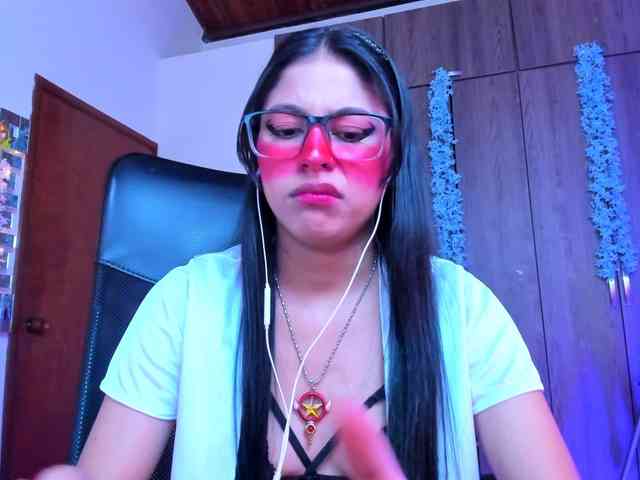 ALYSSON18 webcam