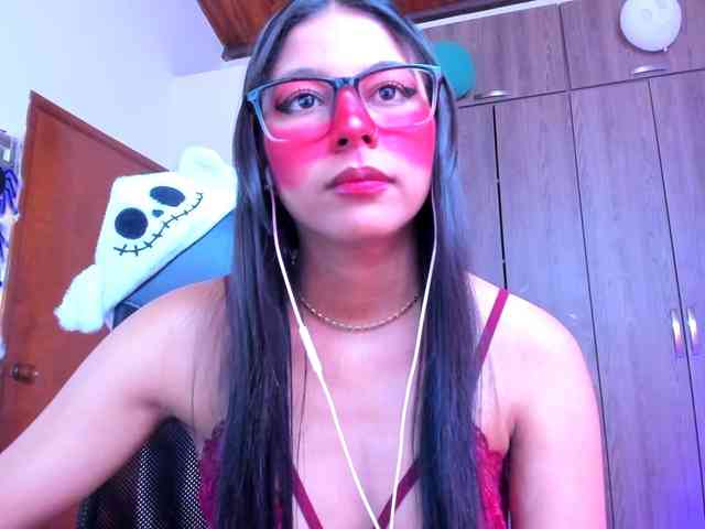ALYSSON18 webcam
