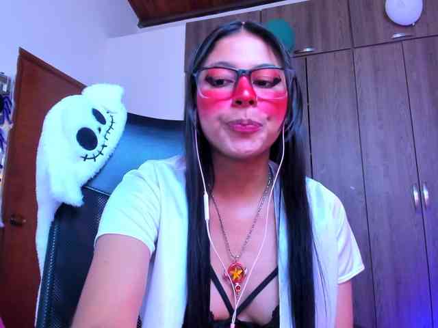 ALYSSON18 webcam