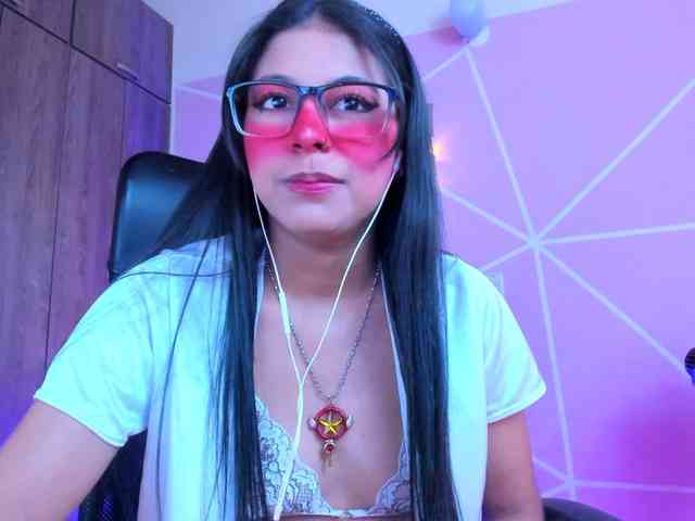 ALYSSON18 webcam