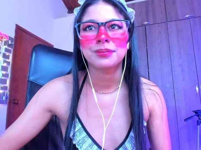 ALYSSON18 webcam