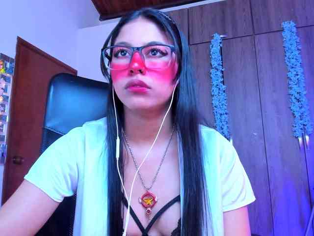 ALYSSON18 webcam