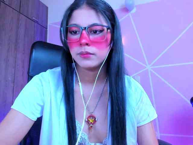 ALYSSON18 webcam