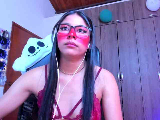 ALYSSON18 webcam