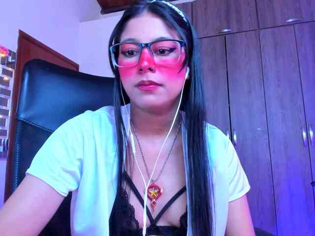 ALYSSON18 webcam