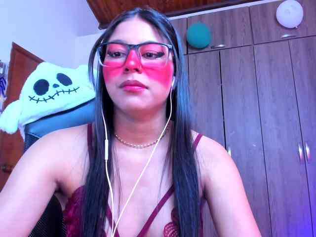 ALYSSON18 webcam